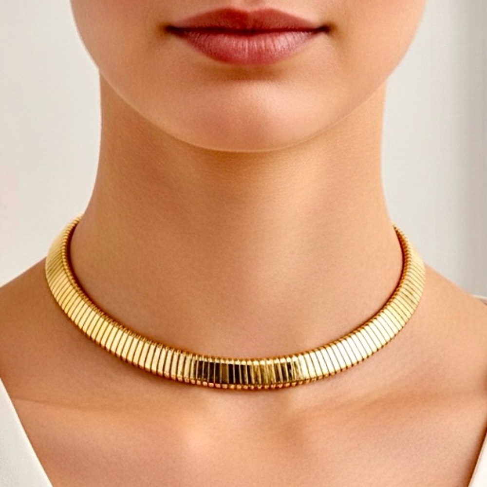 Gold Collar Exaggerated Choker